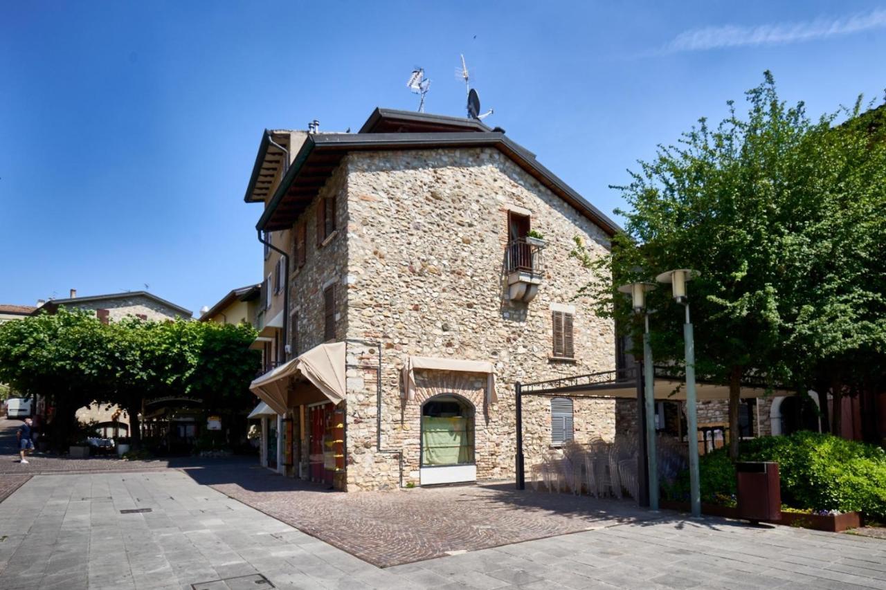 Porto Valentino Apartment Сирмионе Экстерьер фото